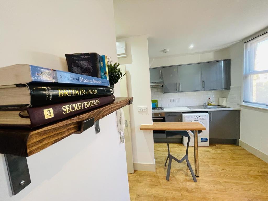 Lovely 2 Bedroom Serviced Apartment In ロンドン エクステリア 写真