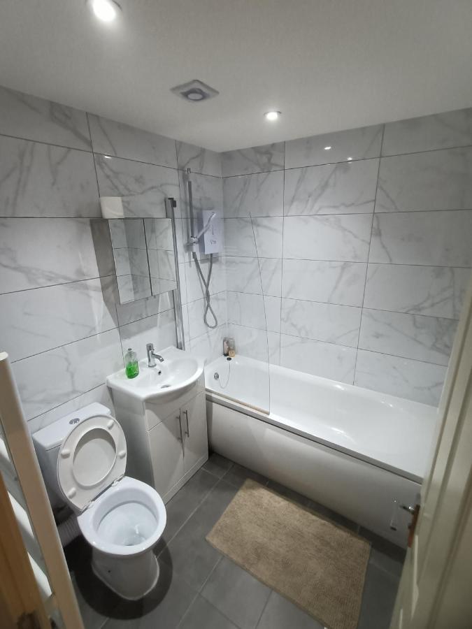 Lovely 2 Bedroom Serviced Apartment In ロンドン エクステリア 写真